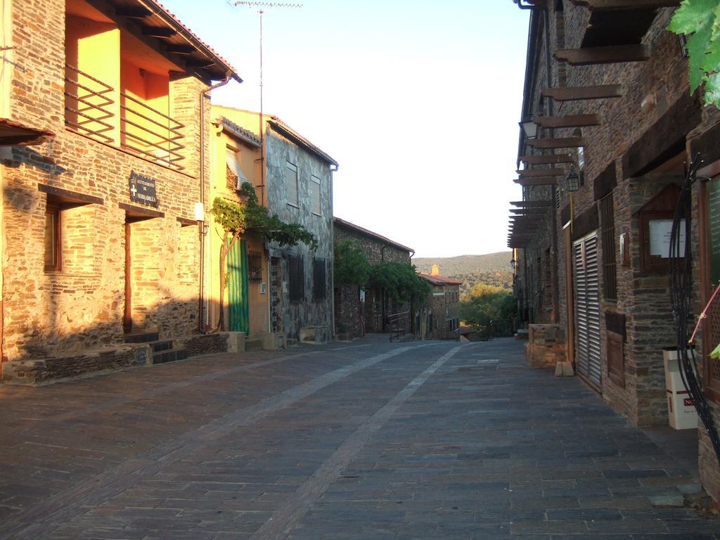 Casa Rural Al-Mofrag y Apartamentos El Mirador de Monfragüe Villarreal de San Carlos Exterior foto